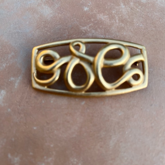 Vintage Monet Brooch - Picture 1 of 3